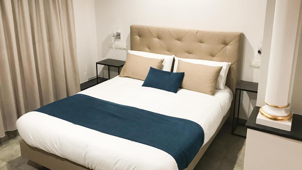 Hotel Duque De Calabria マンザネラ エクステリア 写真
